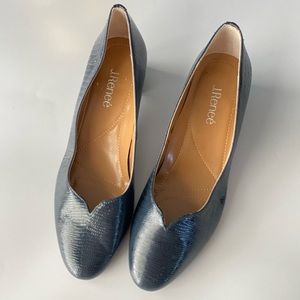 J Renee Navy Reptile Heel Pumps Bambalina Women’s Size 9
